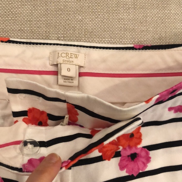 J Crew shorts. Size 0 - Picture 2 of 3
